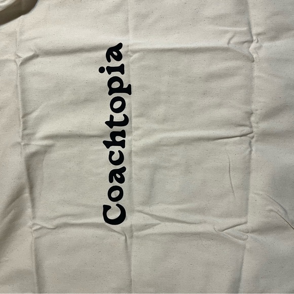 Coachtopia Cloud Tote Cream Color - Used Once - Picture 4 of 8